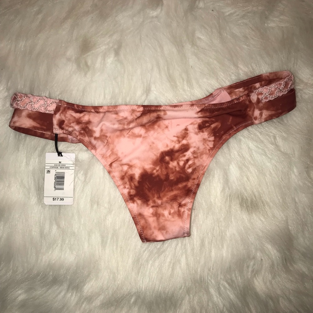 Shade & Shore bikini bottoms.